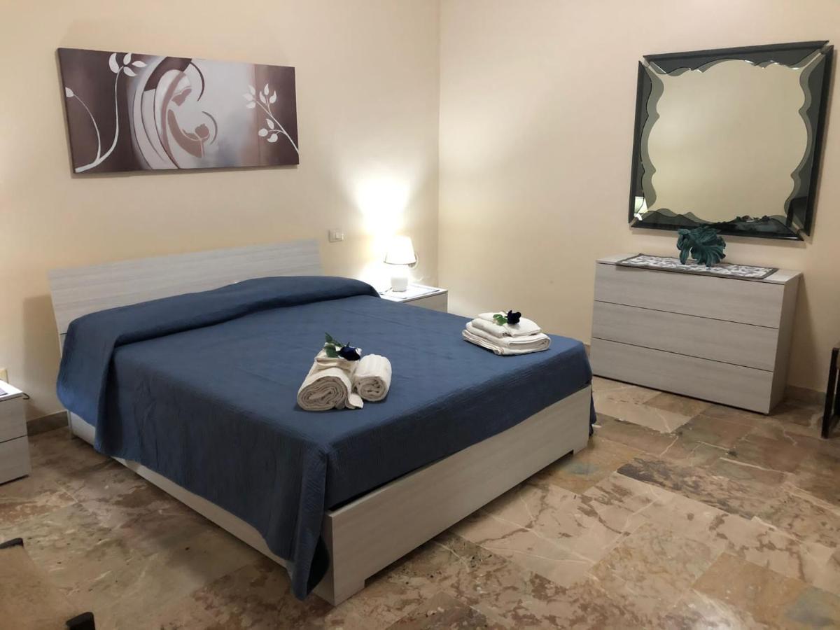 Casa Vacanze Makari Trappeto  Exteriör bild