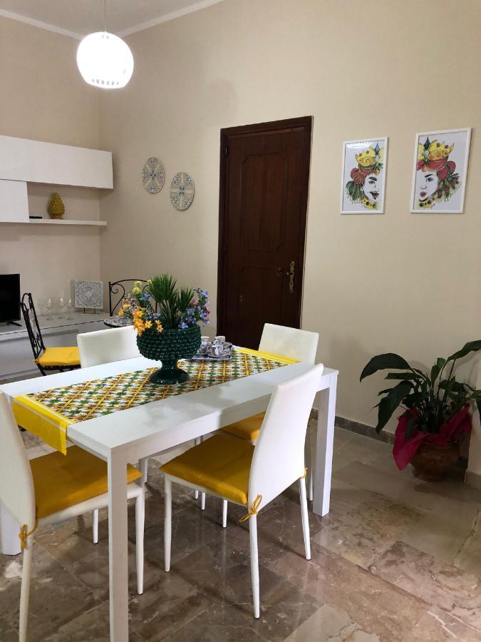 Casa Vacanze Makari Trappeto  Exteriör bild
